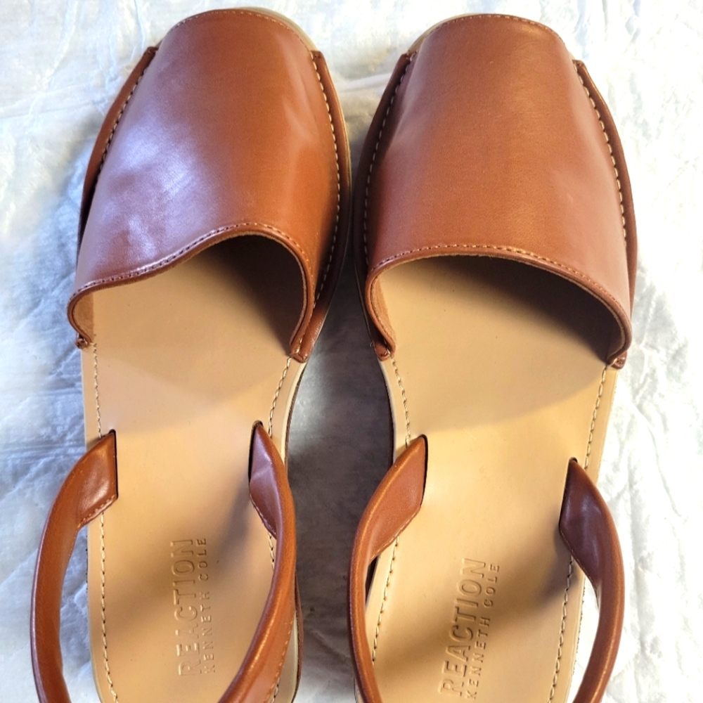 Slingback wedges